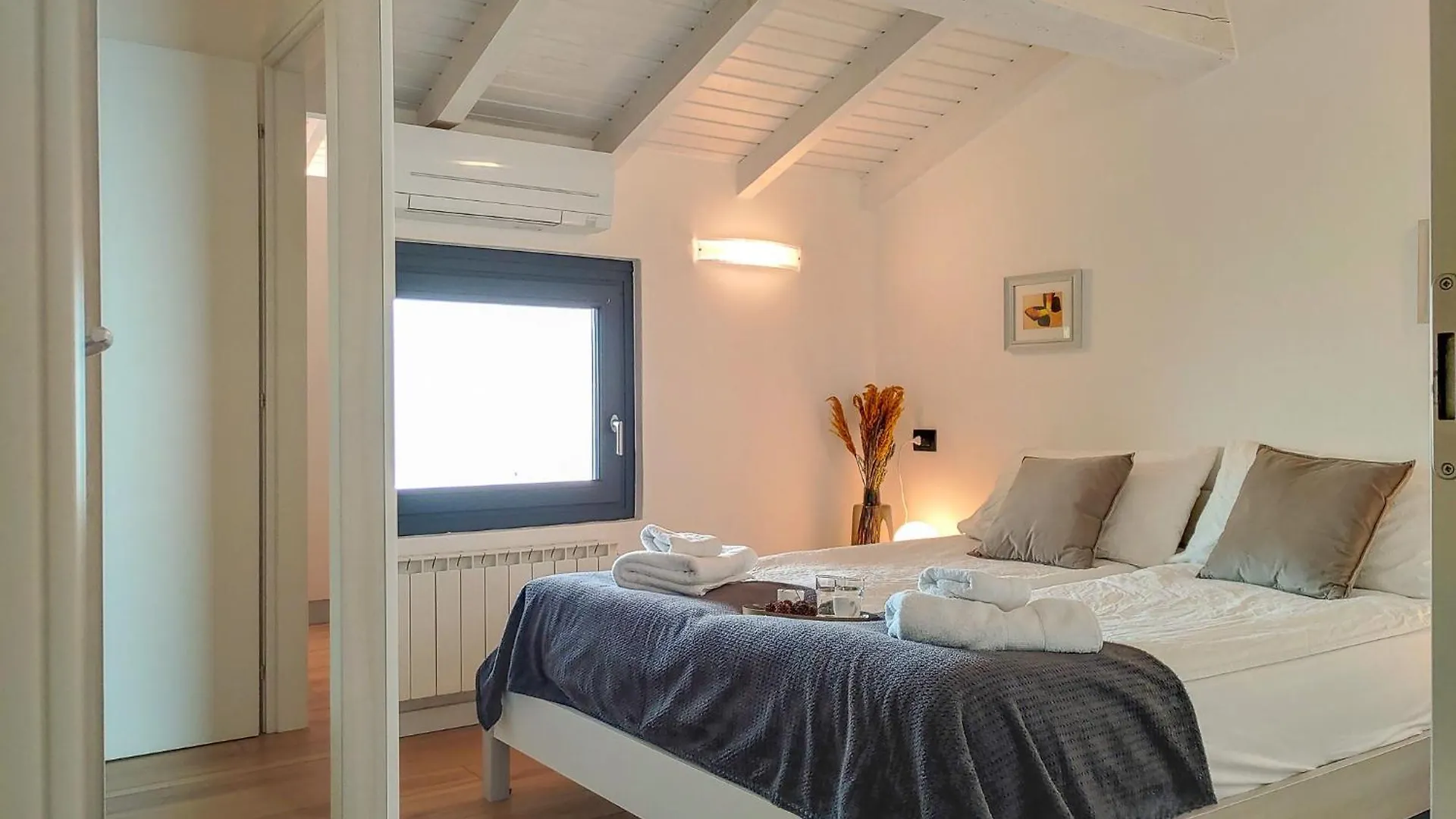 Dascio Salute Ferienwohnung Mit Panorama Balkon Am See 0*,  Italie